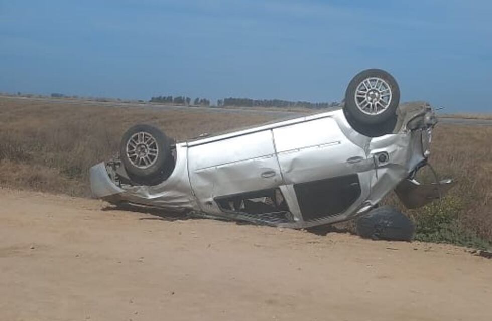 Arroyito: se produjo el vuelco de un vehículo en la autopista 19