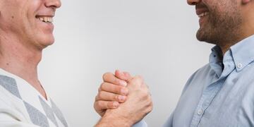 El 19 de noviembre se celebra el Día Internacional del Hombre, una fecha que busca promover la salud masculina, visibilizar su papel en la sociedad y fomentar la igualdad de género.