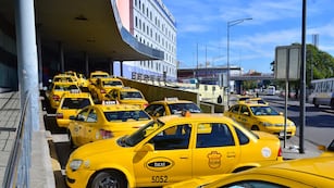 Piden un aumento en la tarifa de taxis en Córdoba. (José Gabriel Hernández / La Voz)