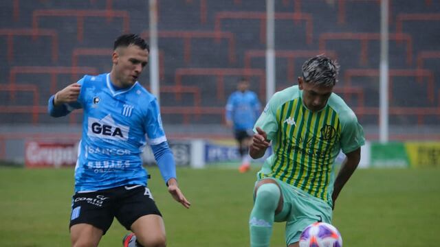 Santiago Rinaudo no puede en la marca. Un reflejo de Racing, derrotado en Mar del Plata (Prensa Aldosivi)