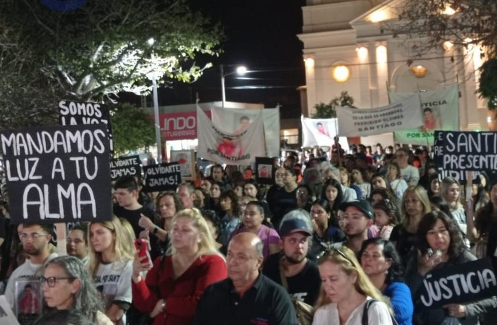 Una multitudinaria marcha en Villa Dolores recordó a Santiago Aguilera y pidió justicia