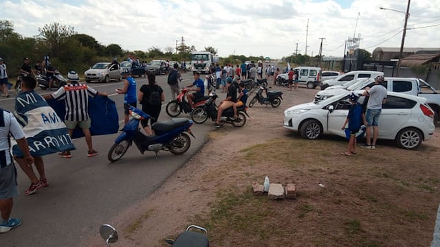 La T pasó por Arroyito y los hinchas estuvieron presentes