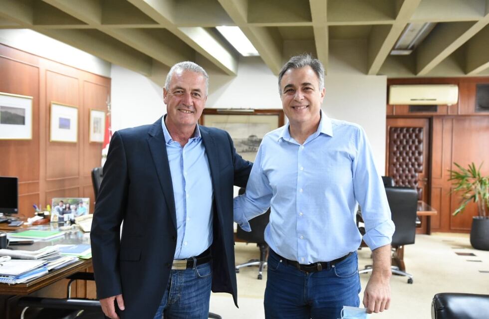 Luis Castellano recibió a Gustavo Alfaro