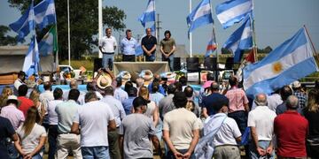 Protesta de productores agropecuarios en Armstrong. (Juan José García)
