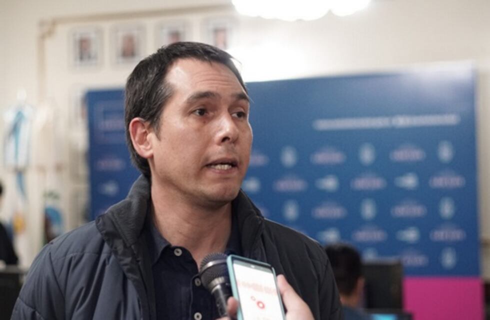 Denuncian la venta de licencias de conducir truchas en la Municipalidad