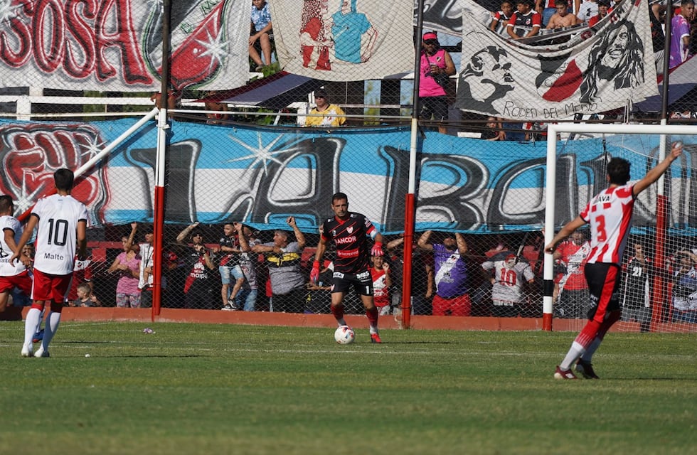 El Loco Carranza sacó casi todo para que Instituto sume: “No logramos hacer pie en el partido”