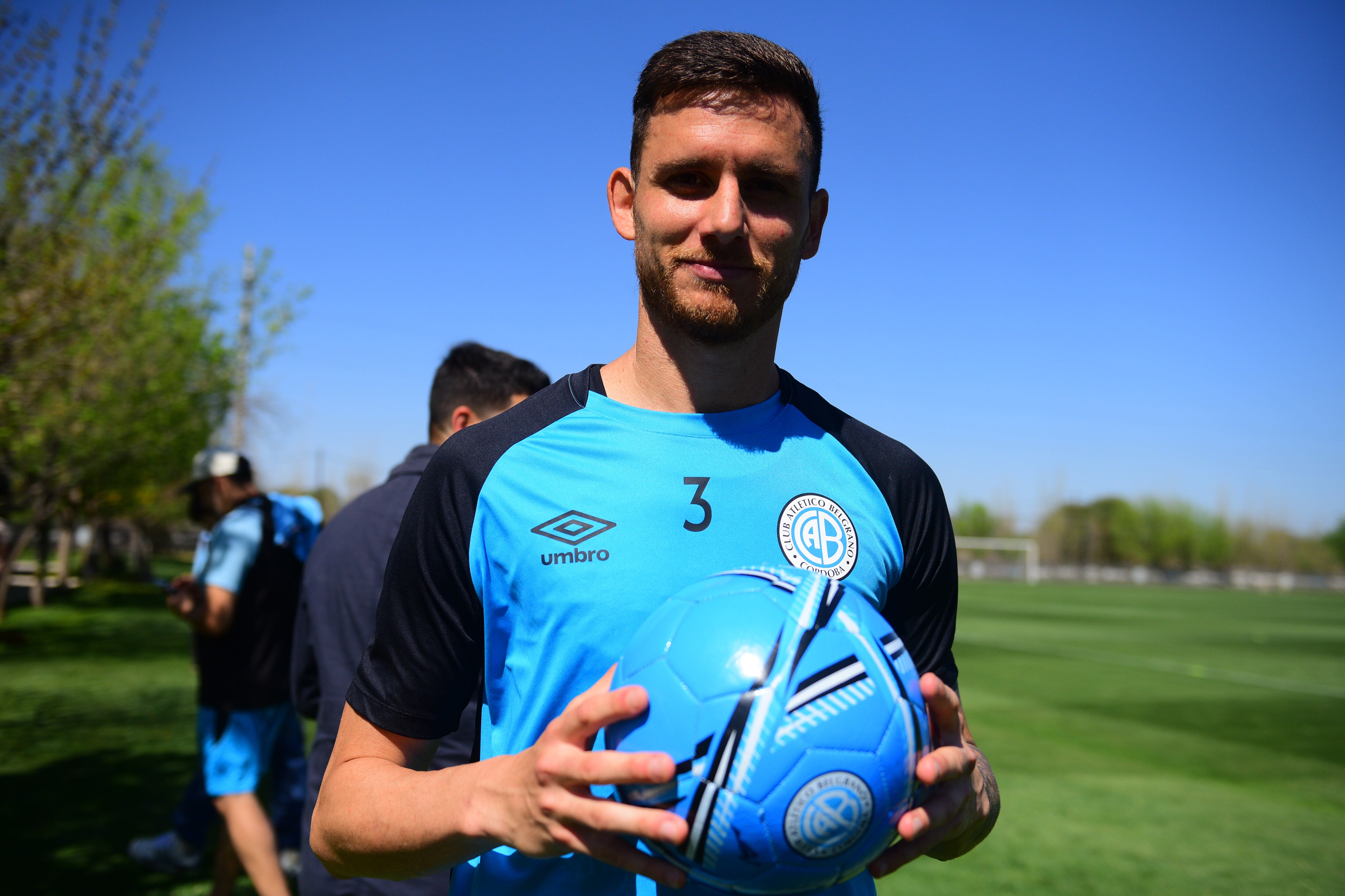 Entrenamiento de fútbol de Belgrano en el Predio de Villa Esquiú. (José Gabriel Hernández / La Voz)