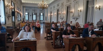 El Concejo aprobó la toma de un empréstito por 221 millones para maquinaria y obras