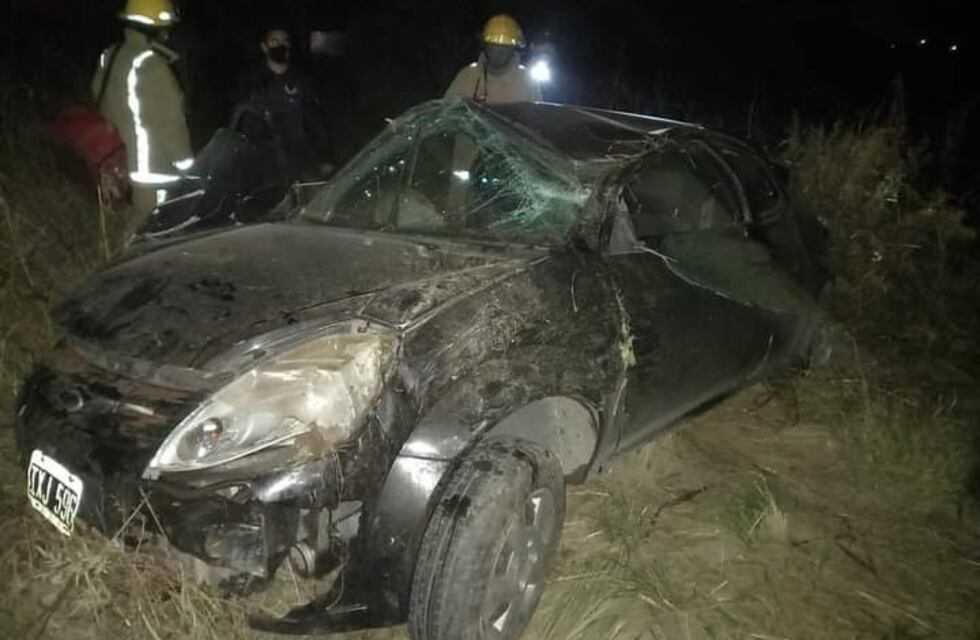 Doble choque en el ingreso a La Cumbre, deja un hombre de 35 años herido