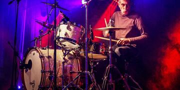 Tarea Fina se presentará el jueves 6 de enero junto a al ex baterista de Los Redondos, Walter Sidotti en el escenario de Abbey Road.