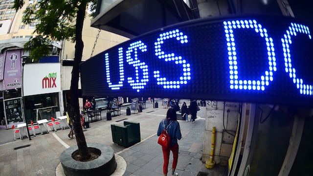 City cordobesa. Cotización del dólar en Córdoba. (José Gabriel Hernández / La Voz)