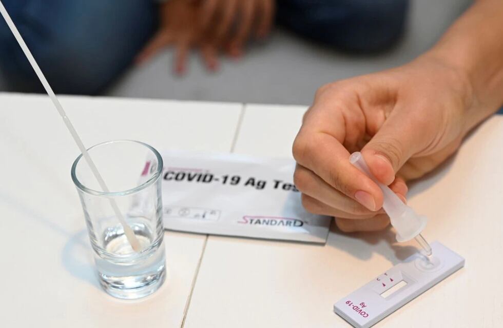 COVID-19: la ANMAT aprobó los autotest de coronavirus