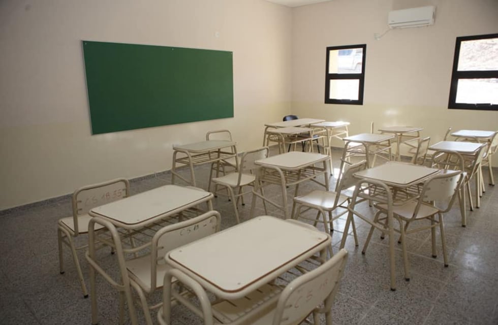 Los gremios docentes de Santa Fe insisten en discutir los salarios antes del inicio de clases