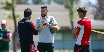 El arquero Emanuel Bilbao destacó el apoyo de los hinchas de Instituto y de otro clubes, y la buena relación con Jorge Carranza (Prensa IACC).