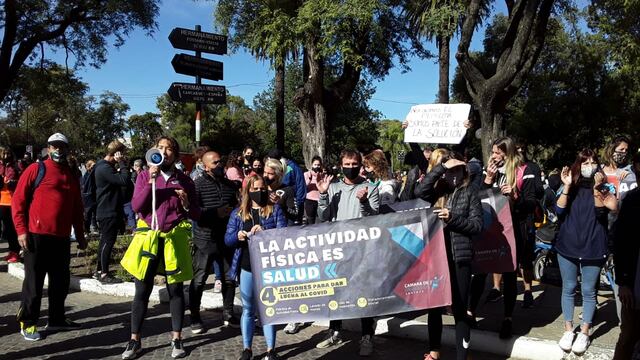 Manifestación de clubes y gimnasios pidiendo la reapertura de la actividad