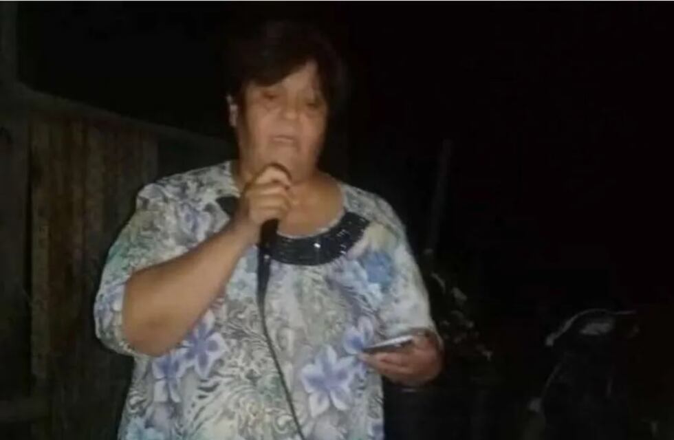 Empleada de Zonda denunció que le quitaron una beca de trabajo por cantar en el cumpleaños de un opositor
