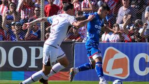 Los locales no lograron quebrar a la defensa rival en el estadio 15 de Abril.