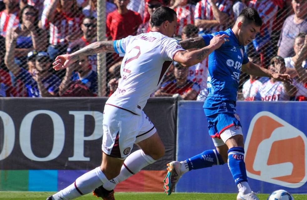 Unión empató con Lanús y luego se desataron disturbios afuera de la cancha
