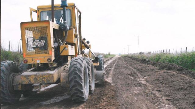 Las licitaciones cuestionadas corresponden a pequeñas obras, varias sobre caminos rurales del interior. (La Voz / Archivo)