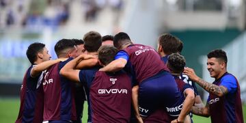 El defensor Nahuel Tenaglia marcó el 1 a 0 ante Aldosivi. (José Gabriel Hernández / La Voz).