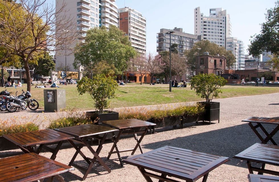 El municipio recuperó los terrenos de tres importantes bares de la costanera