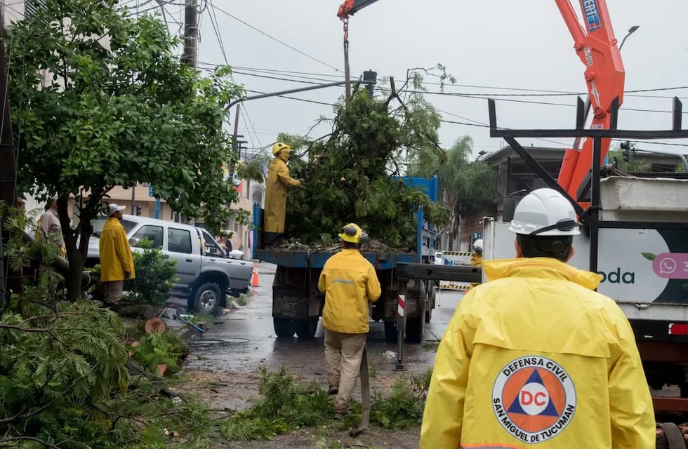 El Municipio intervino en barrios y avenidas tras la tormenta