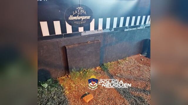 Un hombre atacó un food truck y la Policía de Neuquén lo detuvo.