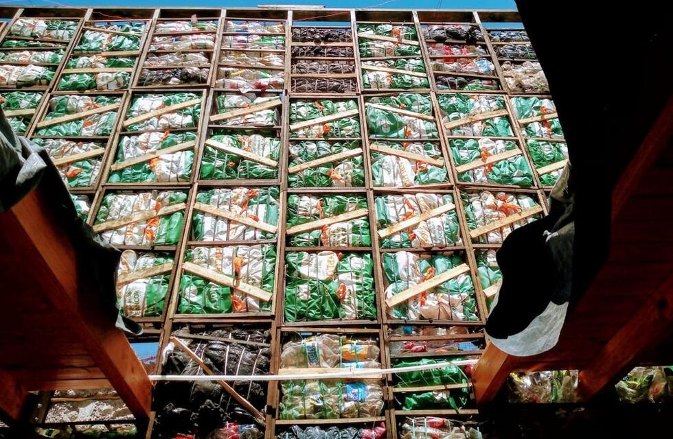 Casas sustentables en Tandil: cómo es el emprendimiento que construye con ladrillos de plástico