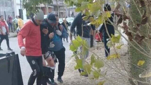 Pánico en el Ascenso: al menos seis heridos de bala en el partido entre Luján y Alem este domingo. El encuentro tuvo que ser suspendido.