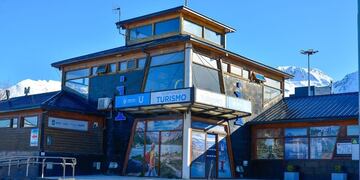 Turismo: la Municipalidad de Ushuaia lanzó cursos autogestionados para el sector