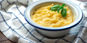 Ola polar: la sabrosa receta de polenta cremosa y deliciosa que se prepara en pocos pasos.