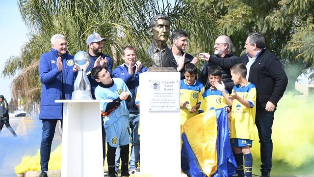 La ceremonia se llevó a cabo este domingo en el country donde practica el plantel profesional.