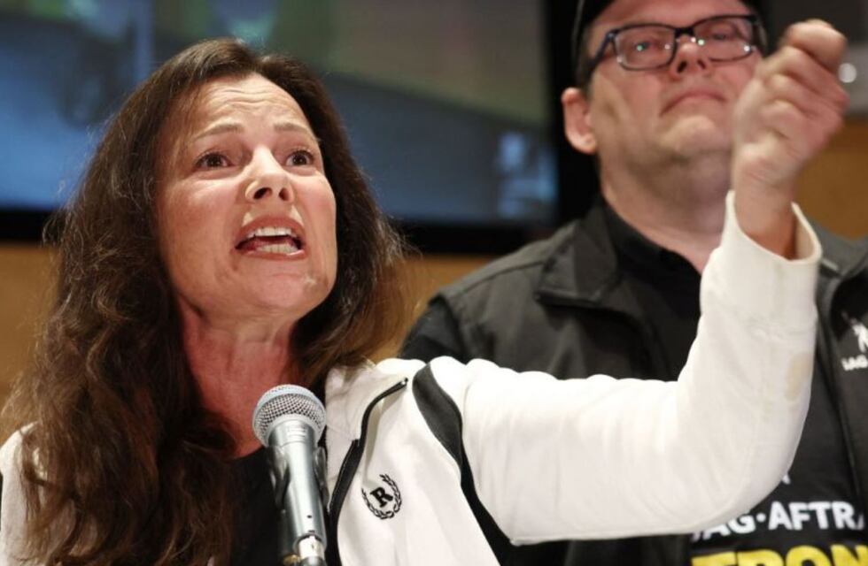 Paro en Hollywood: el sindicato de actores se une al de guionistas en una huelga histórica