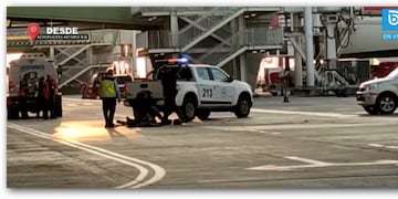 Tiroteo en Chile deja el saldo provisorio de dos muertos, un policía y un ladrón.