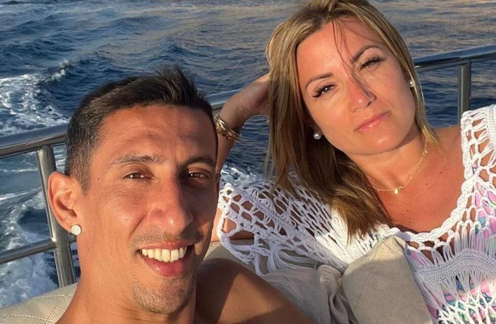 Jorgelina Cardozo, la esposa de Ángel Di Maria, poso desde el desierto de Qatar con un accesorio super argentino