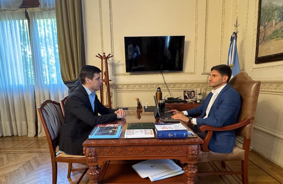Encuentro clave entre el intendente Viotti y el gobernador Pullaro