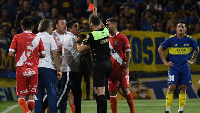 Gabriel Milito sostuvo que el gol anulado de Argentinos era válido.