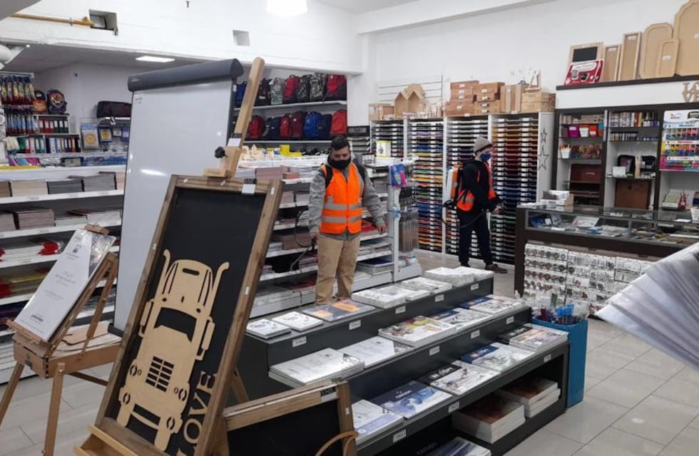 La Municipalidad de Ushuaia continúa con la desinfección de locales comerciales