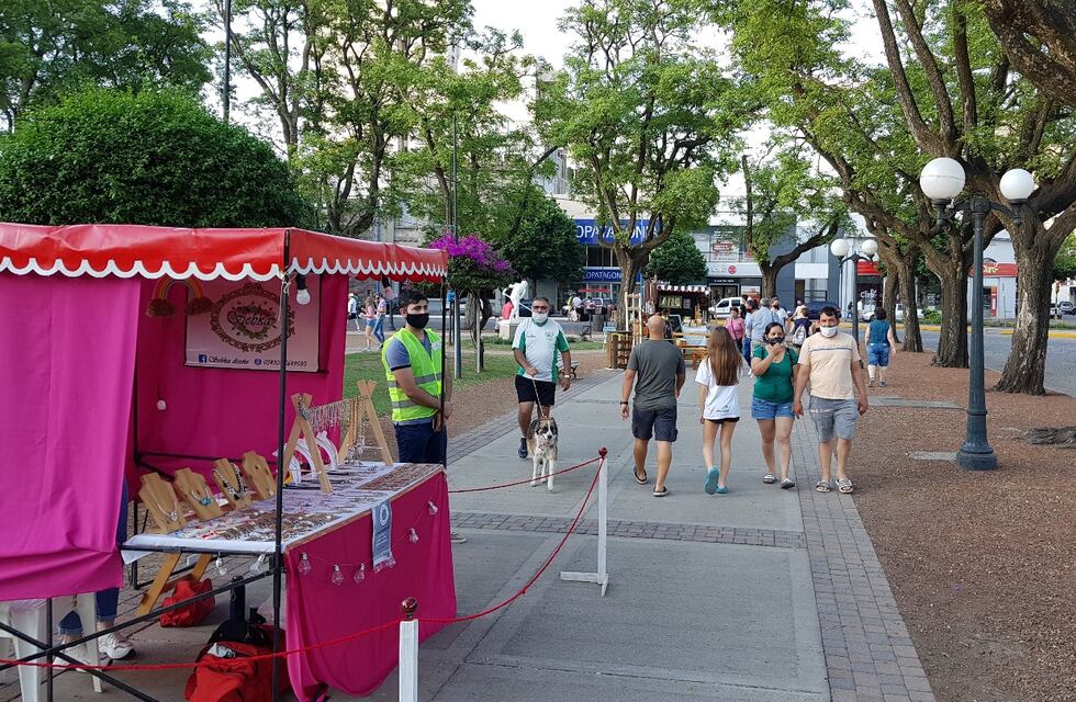 La cultura volvió con todo: museos de noche, cine en el Anfiteatro, Plaza Feria y muestras