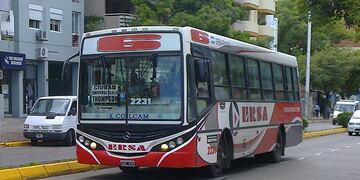 Restringen el servicio de transporte en Paraná.