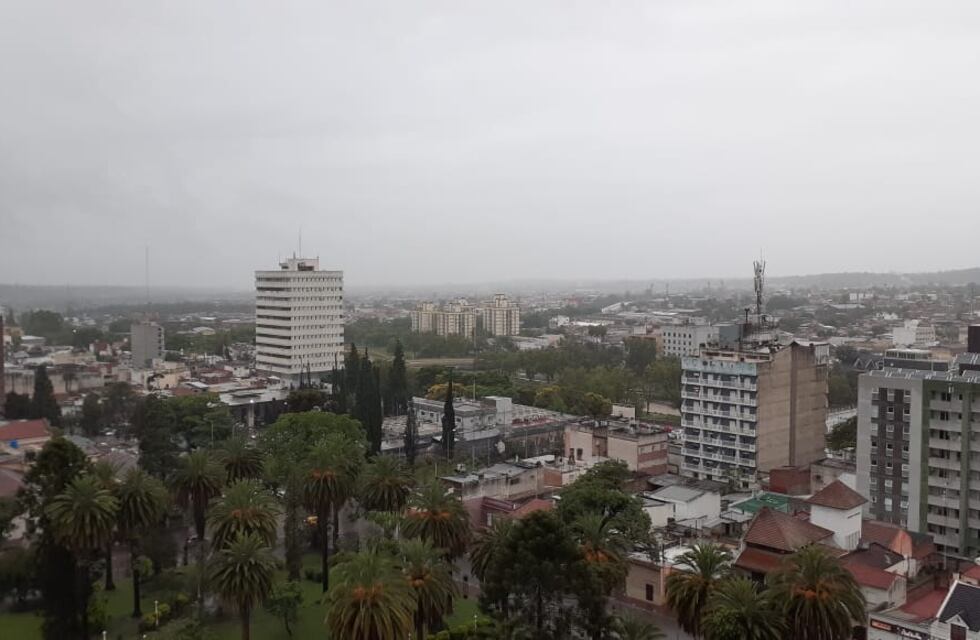 Intenso temporal en Jujuy provocó anegamientos en viviendas, calles y avenidas