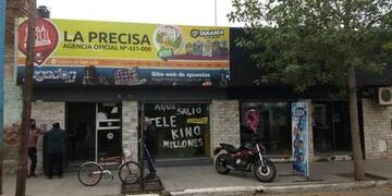 La agencia "La Precisa", donde compraron el boleto ganador de $47.251.810, una camioneta y una casa estilo americana. Gentileza