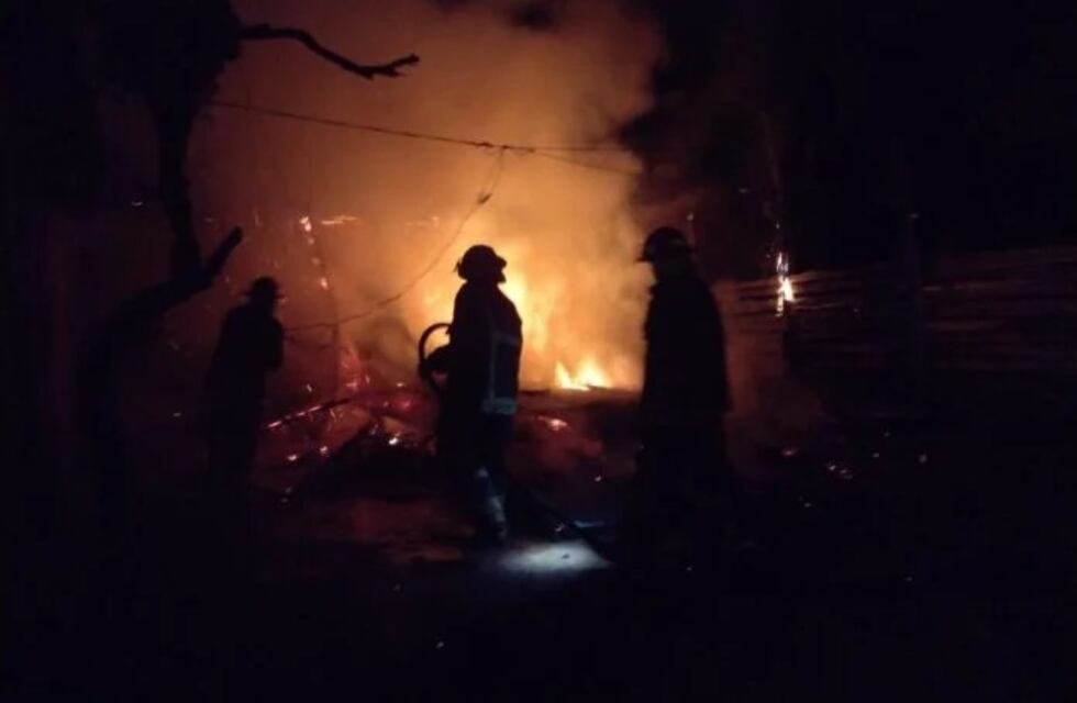 Les prendieron fuego la casa: ¿Ajuste de cuentas en un barrio de San Luis?