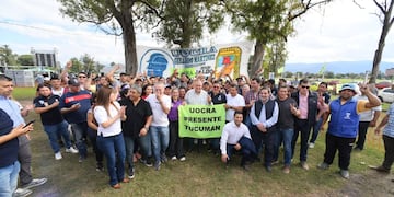 Osvaldo Jaldo en la sede de la UOCRA para celebrar el Día del Obrero de la Construcción y del Trabajador.