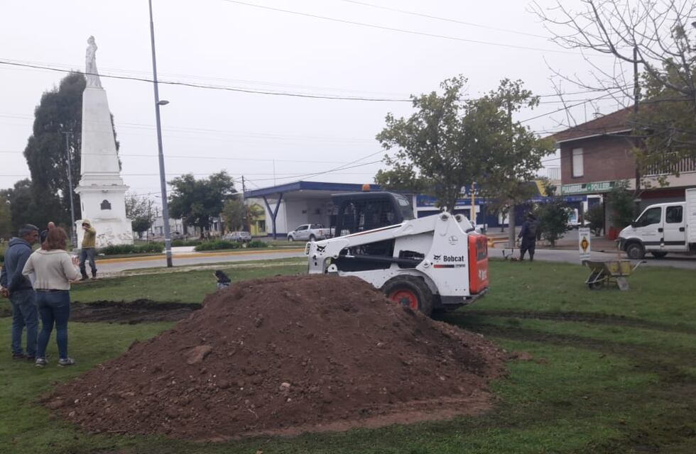Comenzaron los trabajos del monumento a las Estrellas Amarillas