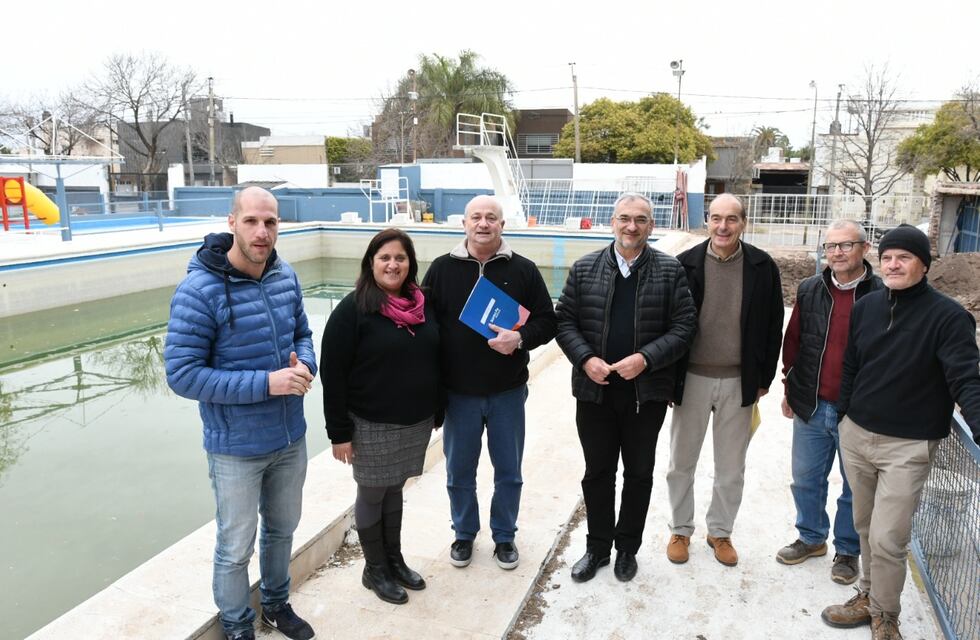 Primer aporte de $5.600.000 al Club Independiente para tener su pileta climatizada