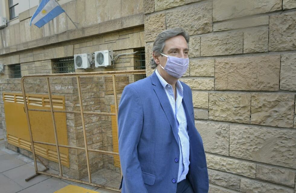 Emir Félix está que trina con la decisión de trabajar 15 por 15 en las fiscalías