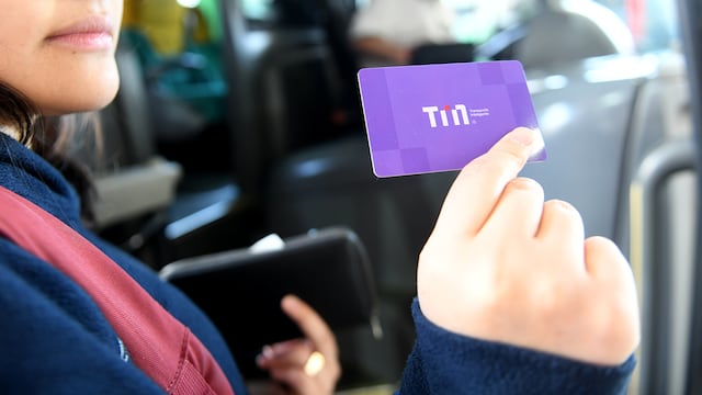 La tarjeta TIN reemplazará el pago en efectivo en los ómnibus del transporte interurbano de la provincia de Córdoba. (Ramiro Pereyra / La Voz)