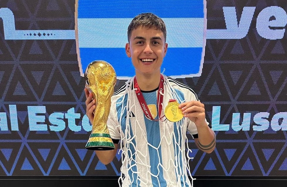 “No vemos las horas de abrazarte”: hinchas de la Roma esperan la vuelta de Paulo Dybala