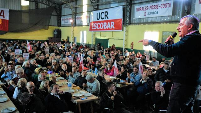 Cristina Fernández es "la principal responsable del engendro que es el Frente de Todos", dijo Morales en las colmadas instalaciones de un polideportivo de la ciudad de Escobar, provincia de Buenos Aires.